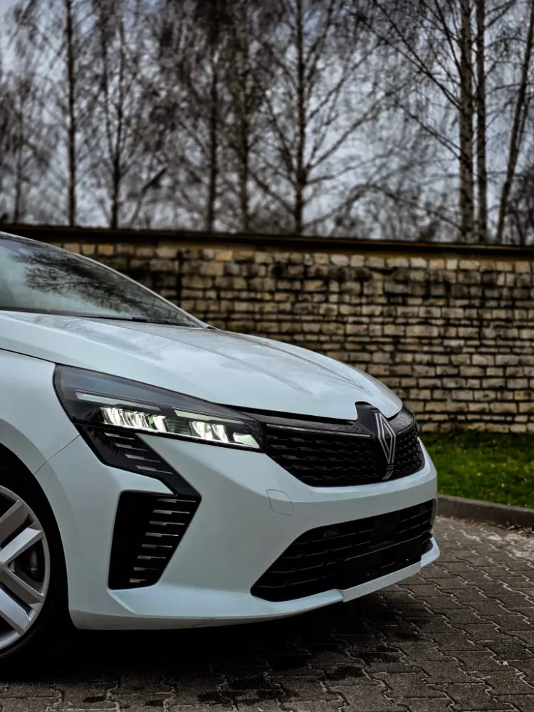 Renault Clio V po naprawie i detailingu